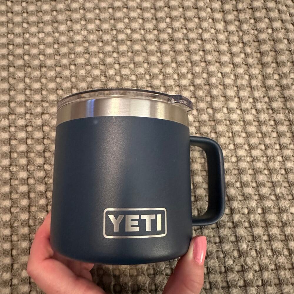 Yeti rambler mug